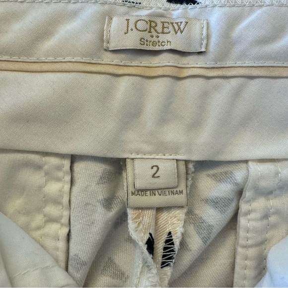 Like new J.Crew shorts - Picture 3 of 6